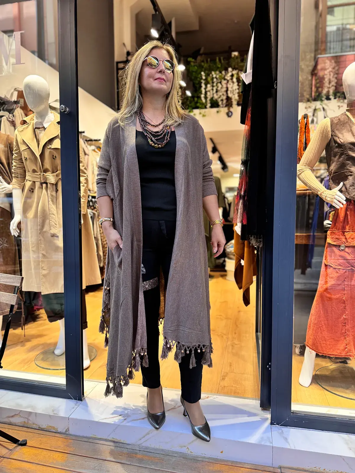 Püsküllü Tasarım Hırka