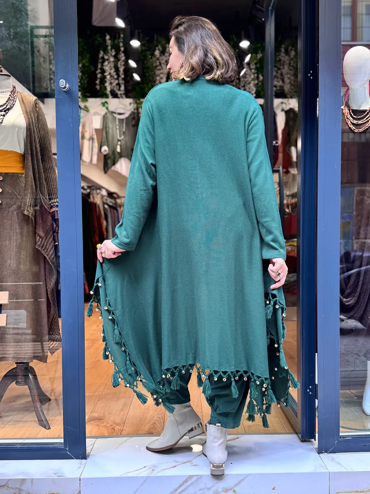 Püsküllü Tasarım Hırka