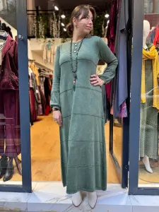 Yuvarlak Yaka Pamuk Elbise